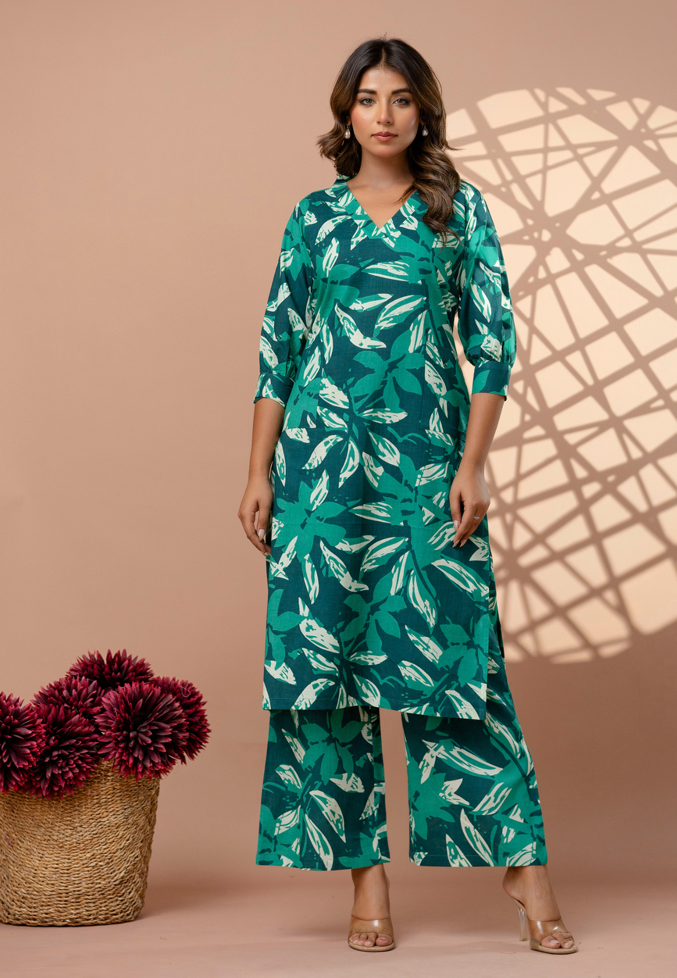 Breezy Green Leaf Print Cotton Kurta Set for Women