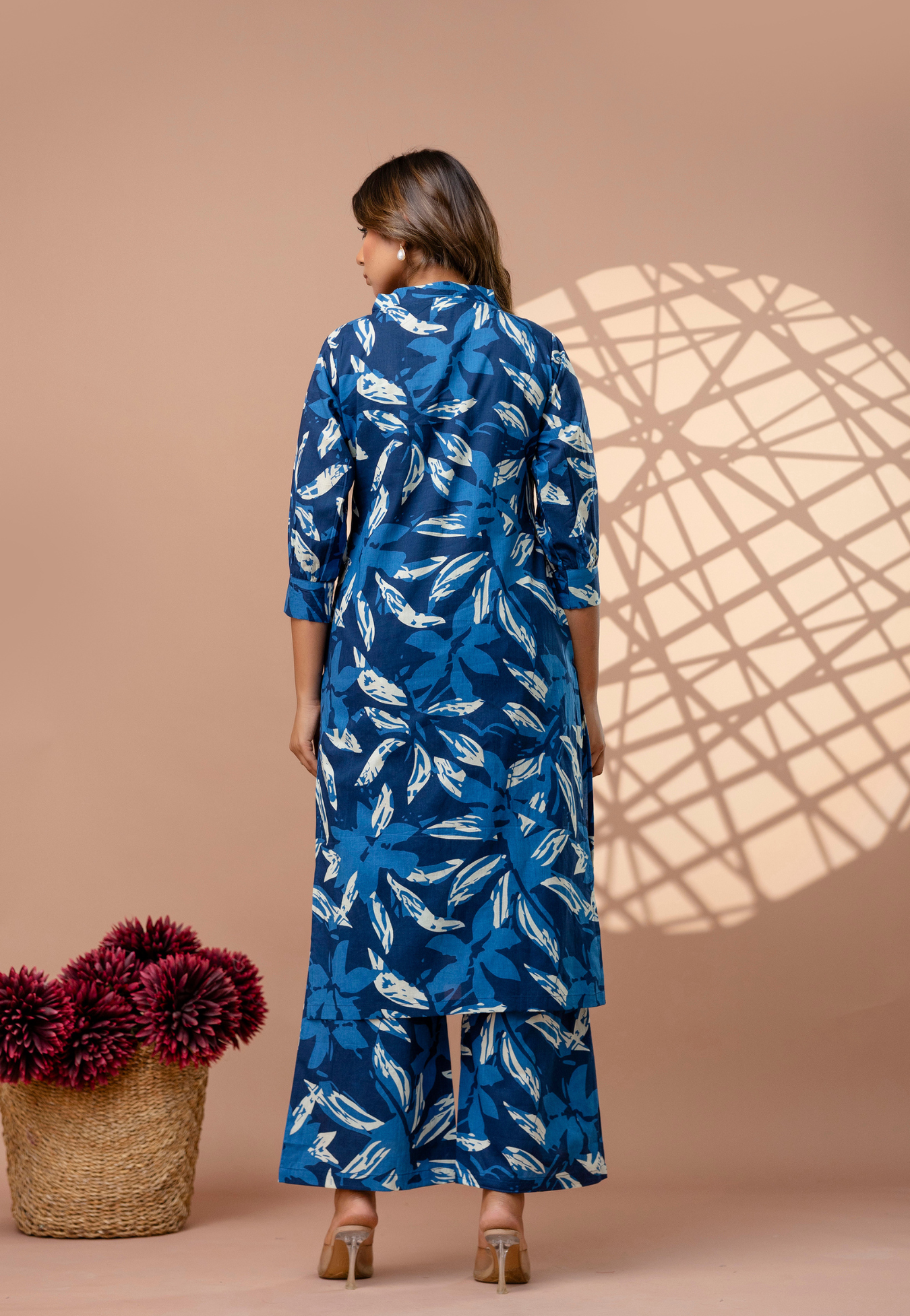 Breezy Blue Leaf Print Cotton Kurta Set for Women