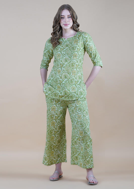 Golden Green Blossom Elegance Loungewear