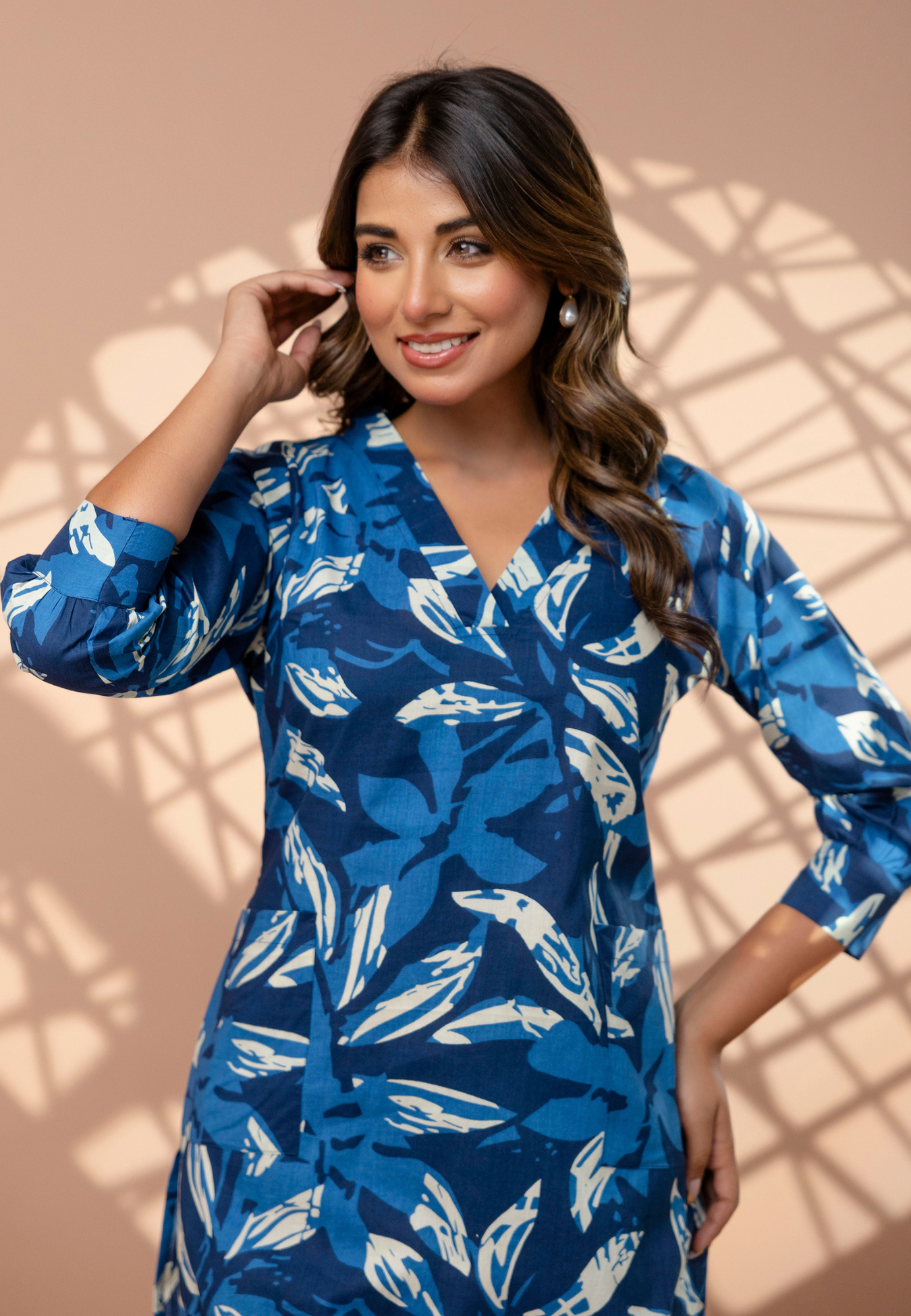 Breezy Blue Leaf Print Cotton Kurta Set for Women